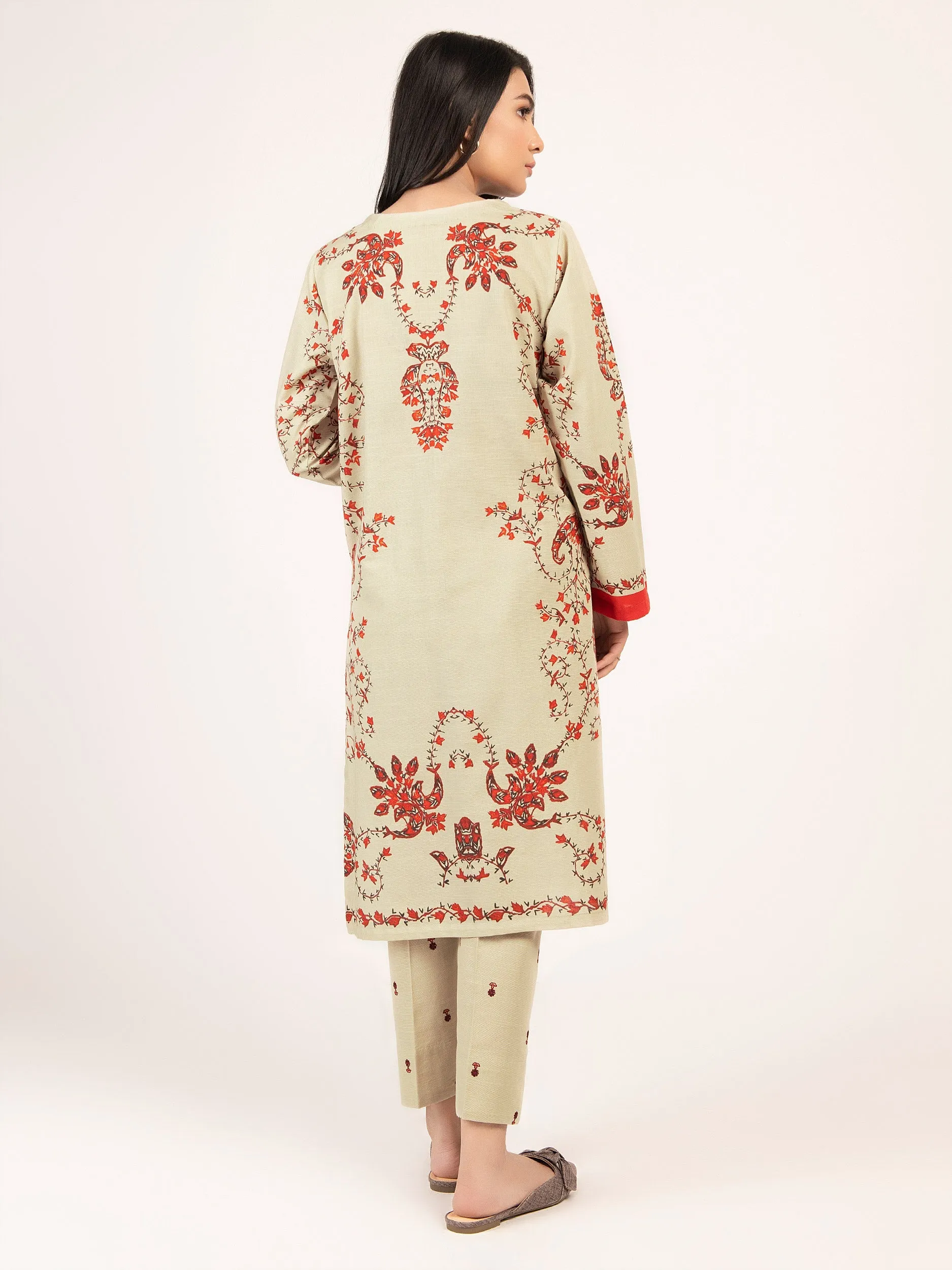 2 Piece Khaddar Suit-Embroidered (Pret)