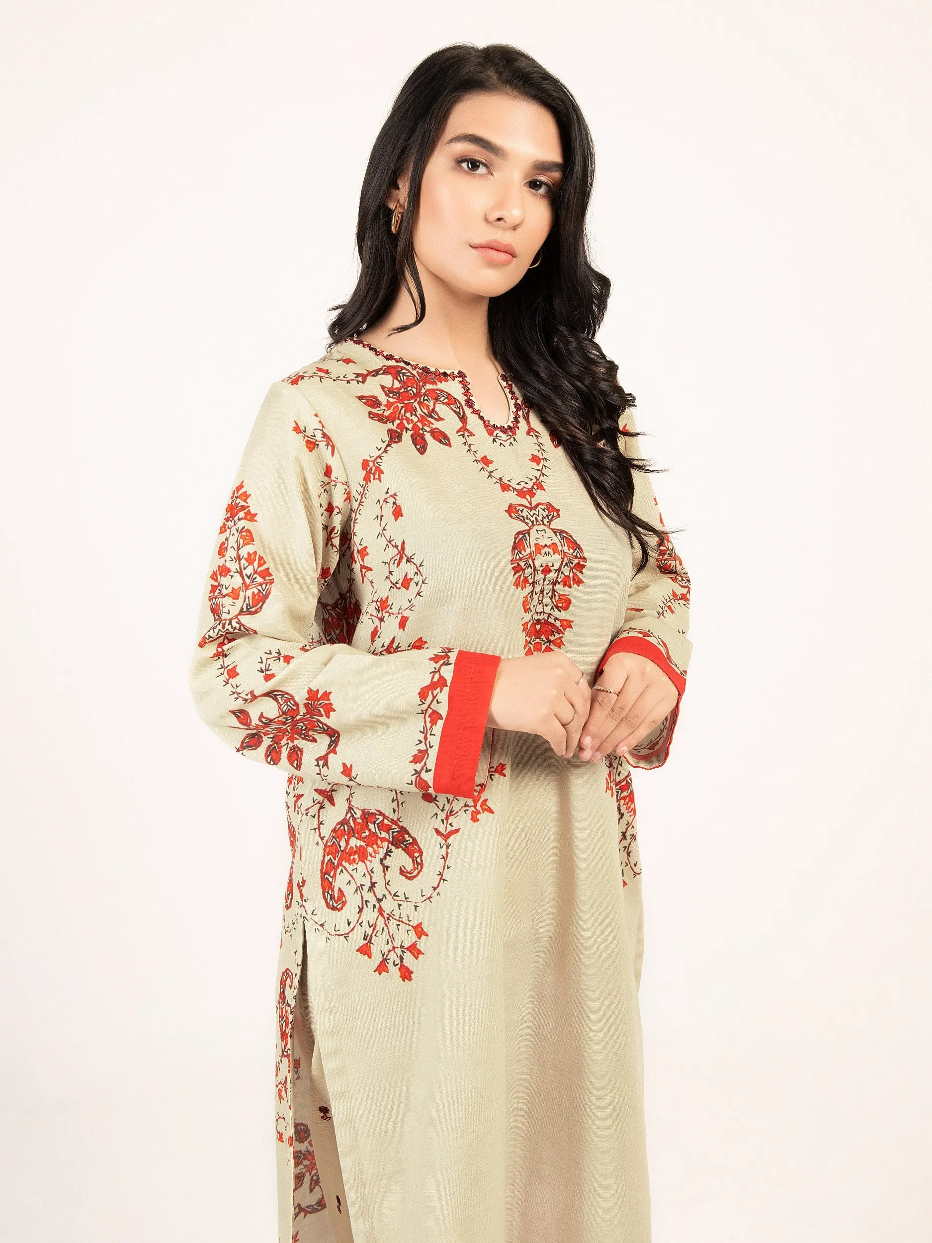 2 Piece Khaddar Suit-Embroidered (Pret)