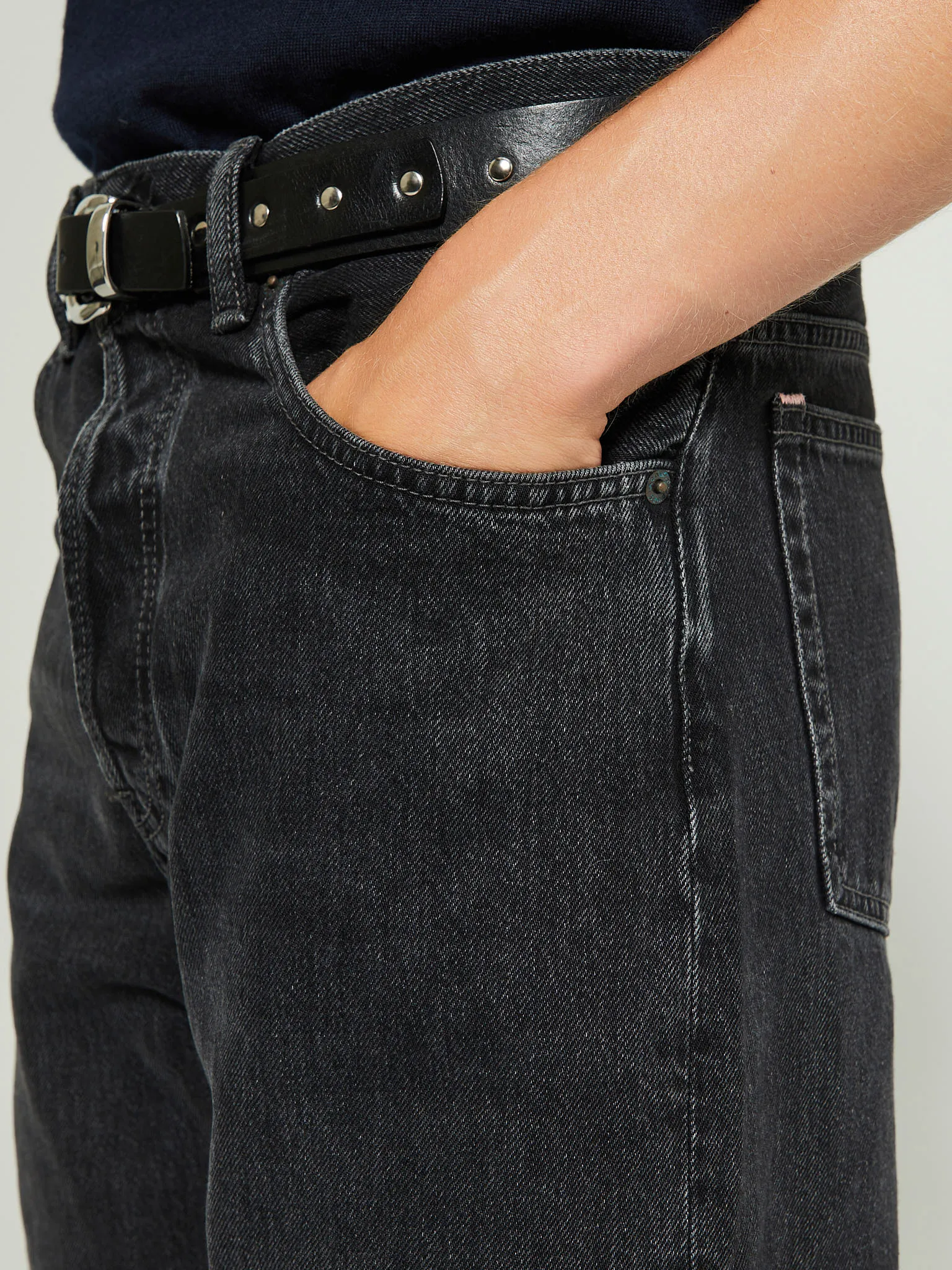 2021 Loose Fit Jeans in Black