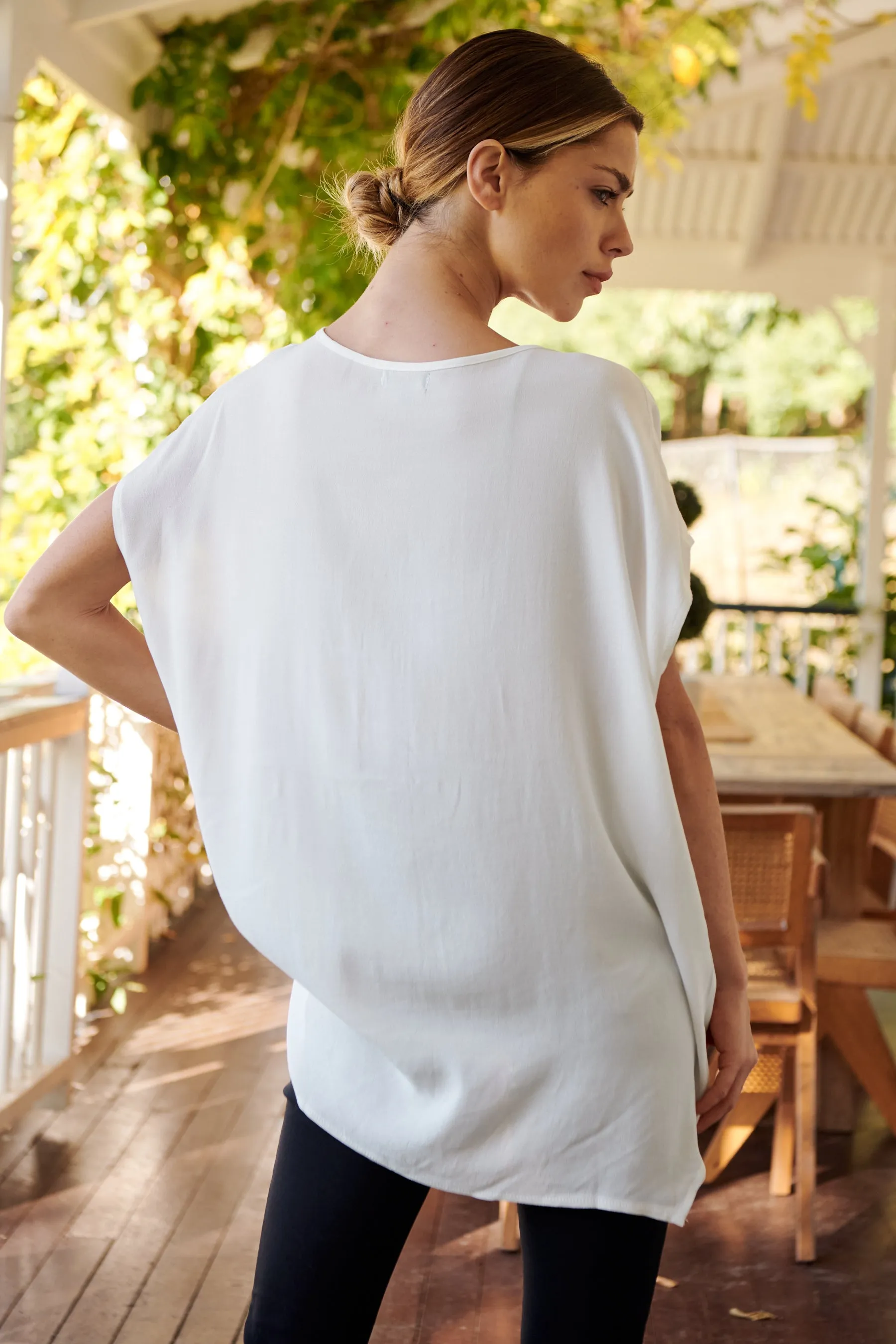 Chele Short Sleeve Oversized White Plain Top