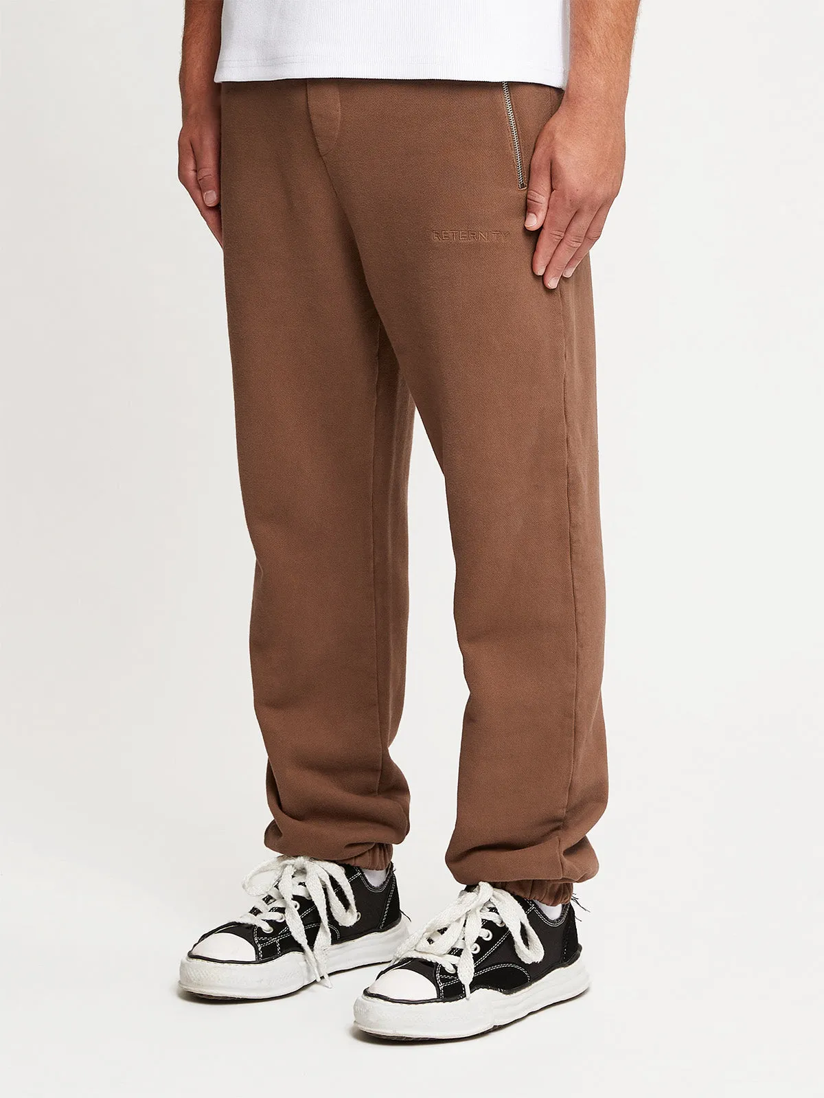 ESSENTIAL SWEATPANTS - BROWN