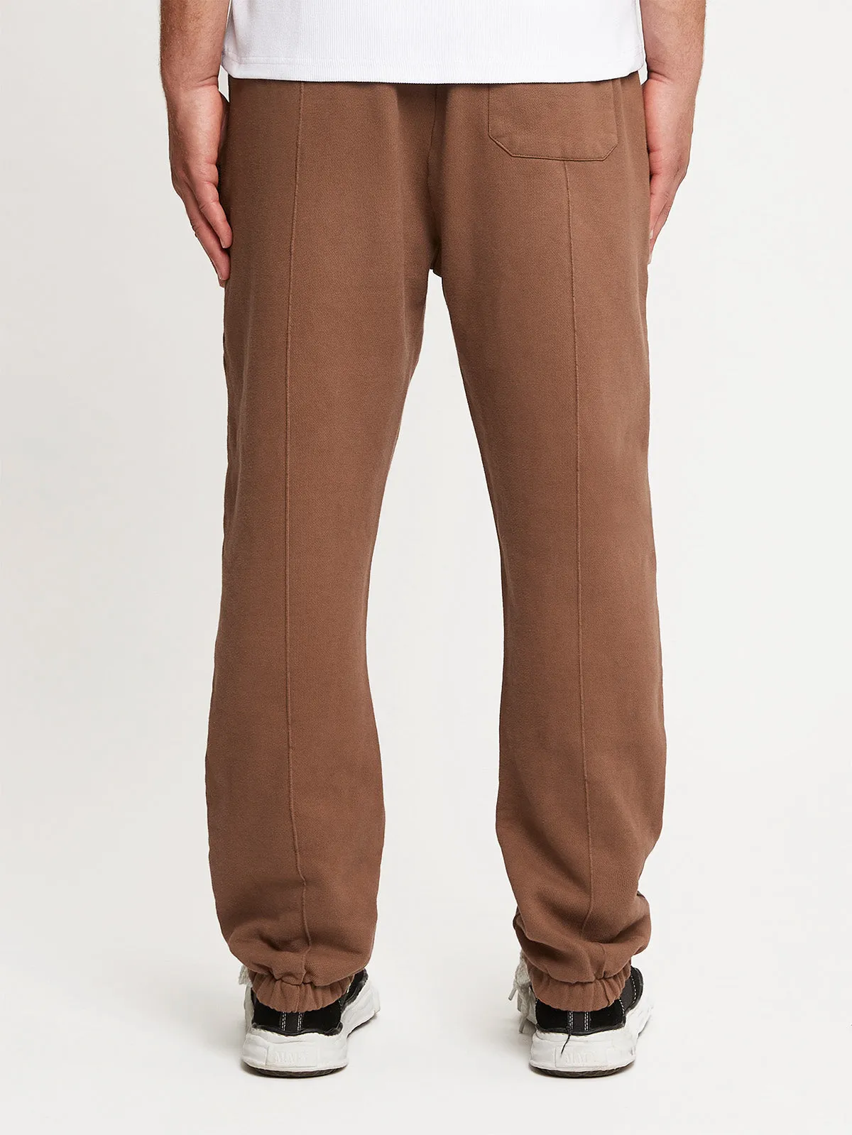 ESSENTIAL SWEATPANTS - BROWN