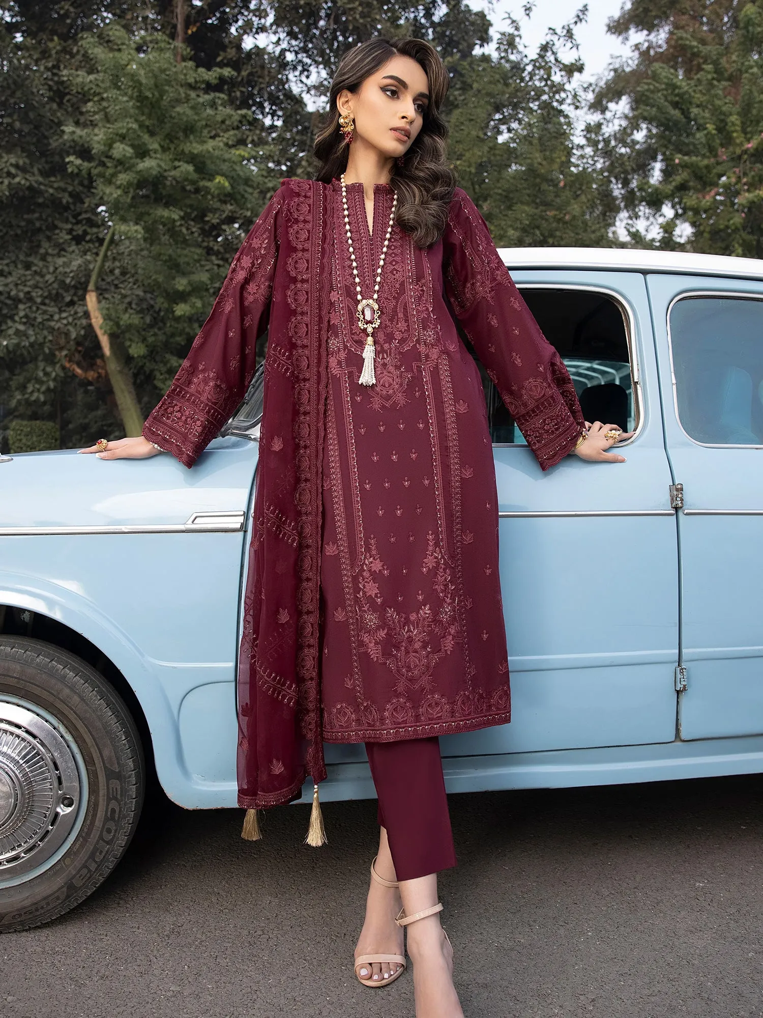 Lakhany Maroon Unstitched Embroidered Lawn 3-Piece Suit (LG-RM-0062)