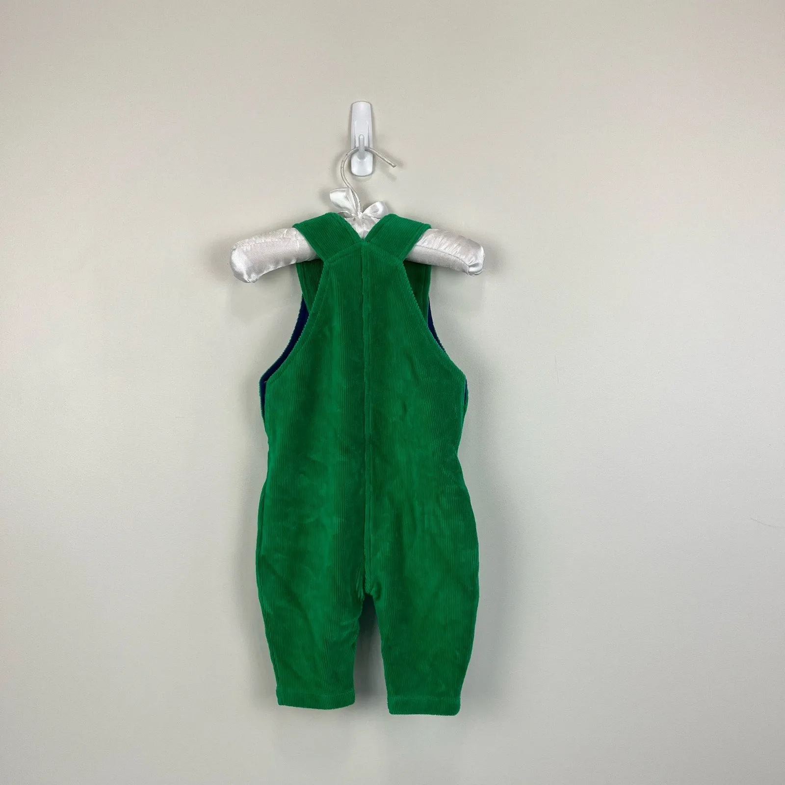 Mini Boden Highland Green Winter Friends Logo Dungaree Set 3-6 Months