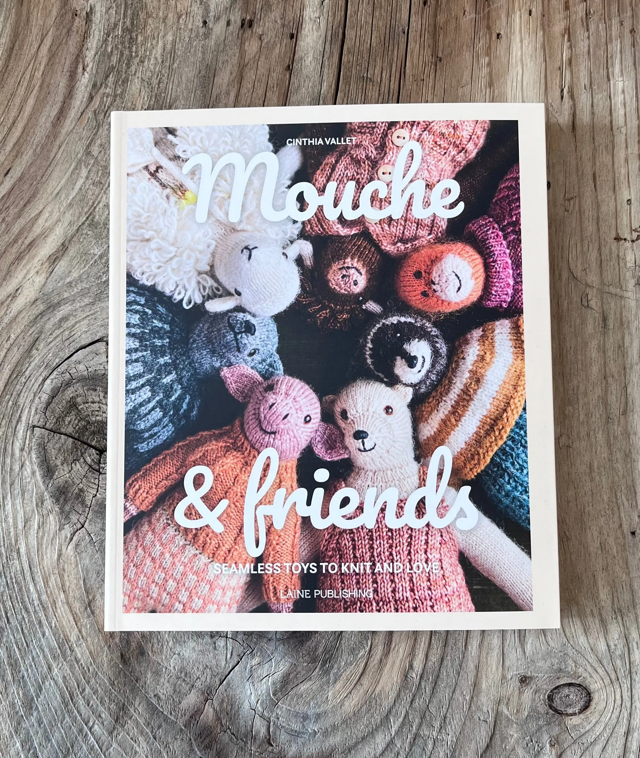 Mouche & Friends