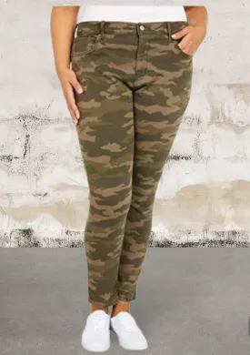 Plus 311 shaping skinny jeans camo printed